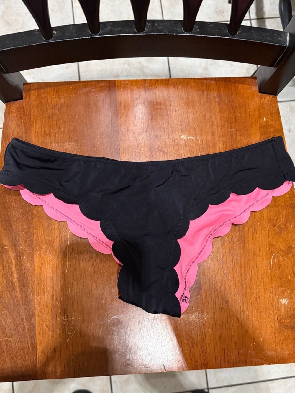 PINK Victoria's Secret Black Scalloped Bikini Bottom